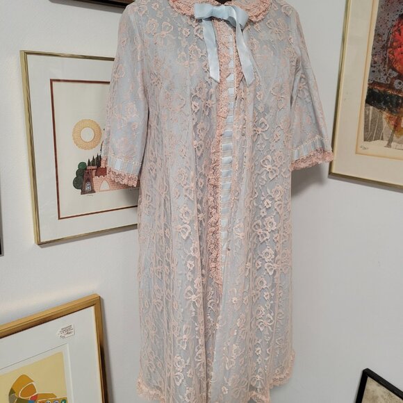 Saks Fifth Avenue Blue and Pink Lace Dressing Gown - Picture 3 of 7